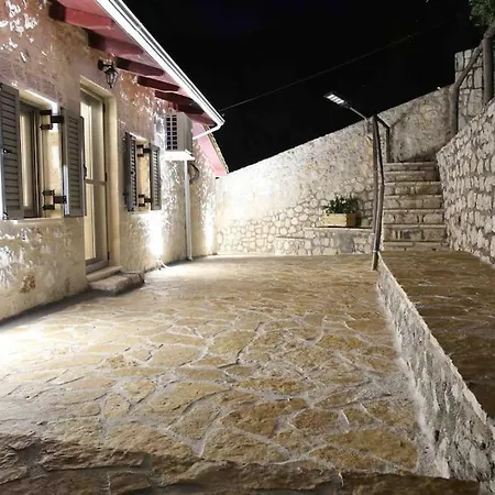 Holiday home Nika Neochori (Lefkada)